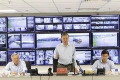 苏林在与顺化市举行工作会谈上时发表讲话。图自越通社