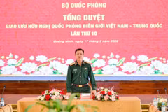 越共中央委员、国防部副部长阮长胜上将发表讲话。图自人民报