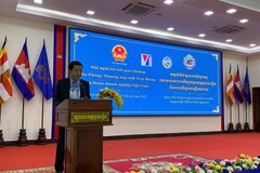 越南工贸部贸易促进局副局长裴光兴在会上发表讲话。图自https://moit.gov.vn