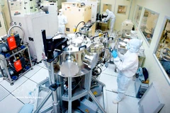 胡志明市国家大学现代纳米技术研究实验室。图自越通社