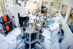 胡志明市国家大学现代纳米技术研究实验室。图自越通社