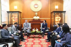 双方会见现场。图自《劳动报》