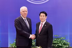 越南国家主席梁强会见俄罗斯联邦总检察长亚历山大·古察恩。图自越通社
