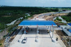 自8月19日起对胡志明市三环路与胡志明市 - 隆城 -油椰高速公路立交段进行收费。图自越通社