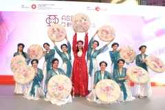 活动上的文艺节目。图自越通社