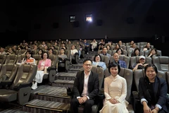 《桃花、河粉与钢琴》放映活动。图自越通社