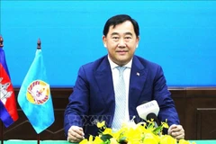 柬埔寨人民党中央外委会第一副主席，国会外交、国际合作、宣传与新闻委员会主席、发言人索斯亚拉接受越通社记者采访。图自越通社