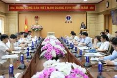 5月23日，越南卫生部召开全国视频会议，评估医药领域打击走私、商业欺诈和假冒商品工作的实施进展。图自《财政时报》 