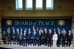 苏林总书记及各代表团团长出席加沙和平委员会开幕会议。图自越通社 