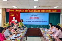 2025年第一季度社会政策银行与河内市社会政治组织交班会议。图自《新河内报》
