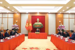 1月15日，越共中央总书记苏林在党中央驻地同中共中央总书记、中国国家主席习近平通电话。图自越通社