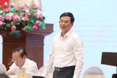 越南国家银行副行长范清河在新闻发布会上发表讲话。图自越通社