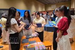  “宇宙-人类-智慧”科学展在岘港开幕。图自越通社