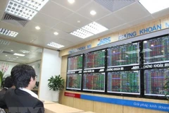 7月28日，VN-Index收盘大涨26.29点，报1557.42点，逼近1560点大关。图自越通社