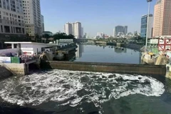 防潮闸的作用是防止潮汐涌浪、排水，并减少地区洪水。图自互联网