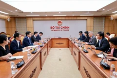 见面会场景。图自《投资报》