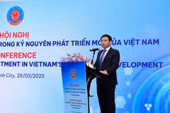 越南财政部长阮文胜在“越南新时期投资基金与外国投资”会议上发表讲话。图自 Vietnam+ 