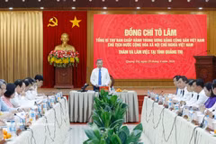 越共中央总书记、国家主席苏林与广治省委常委会举行工作会议。图自越通社