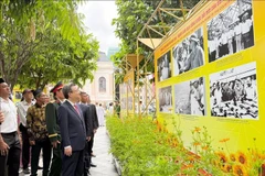展览会展出100幅图片,介绍阮文灵同志的革命生涯及对南方革命的重大贡献。图自越通社