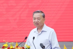 越共中央总书记苏林在会议上发表讲话。图自越通社