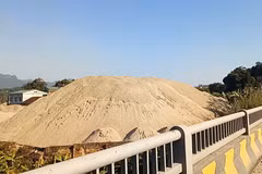 加强对国家矿产储量管理 促进地面上投资项目的发展