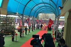 美朝领导人第二次会晤：谅山同登口岸彻夜等候朝鲜主席金正恩的到来