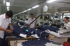 加大纺织品对欧盟市场出口力度
