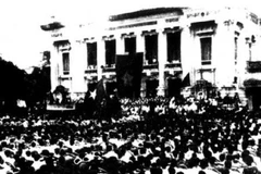红色革命歌曲《八月十九日》——历史豪迈热烈的旋律