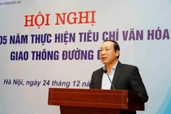 政府总理对原交通运输部副部长阮洪长给予撤职处分