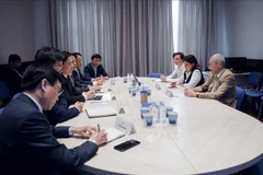 加强越南共产党和俄罗斯联邦共产党、统一俄罗斯党之间的合作