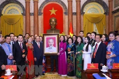国家副主席武氏映春：越南中小型企业应在经济阵线上当先锋打头阵