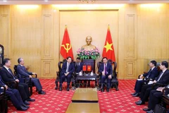 越中加强党建工作经验交流