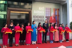 “想念芭芭拉”展览会在河内举行