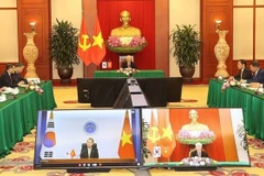 越共中央总书记阮富仲与韩国总统举行视频会谈