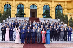 越南国家主席阮春福造访外交部