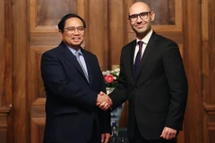 越南政府总理范明政会见海牙常设仲裁法院秘书长马辛•切佩拉