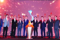 越南青年企业家运动25周年纪念典礼在河内举行