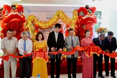 越中美术交流展在胡志明市举行