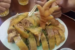 吸引游客的美食——东早鸡