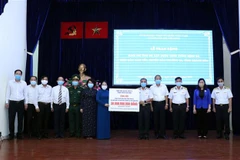胡志明市向长沙岛县南谒岛援建医疗诊所