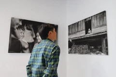 “我们失去的生活”摄影图片展在澳大利亚举行 为越南中部地区灾民筹集善款