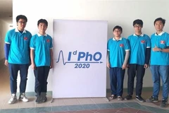 参加2020年国际物理奥林匹克竞赛的五名学生均获奖