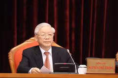 阮富仲：越共第十三届中央委员会要做到团结紧张、严肃活泼，确保全党统一意志、统一行动、步调一致向前进