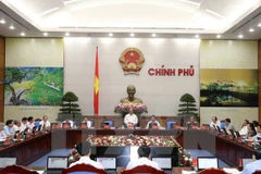 越南政府总理阮春福在会议上发表讲话