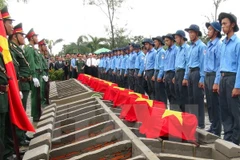 追悼会和为其遗骸举行安葬仪式。