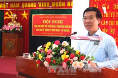 武文赏在发表总结讲话。
