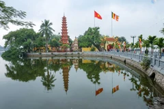 镇国寺。