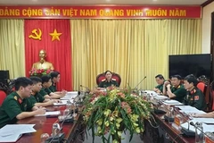 范长山中将主持会议（图片来源：人民军队报）