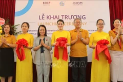 海防返乡移民妇女扶持“一站式服务办公室”正式揭牌