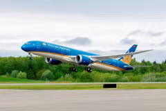各家航空公司一律大幅增加国内航线的航班